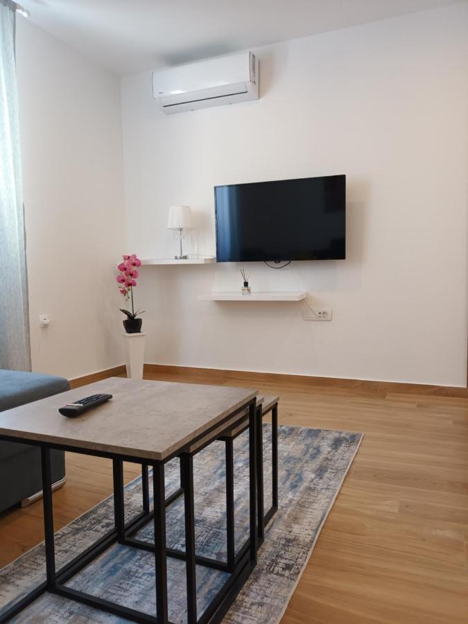 Apartmani Tolj Makarska Zewnętrze zdjęcie